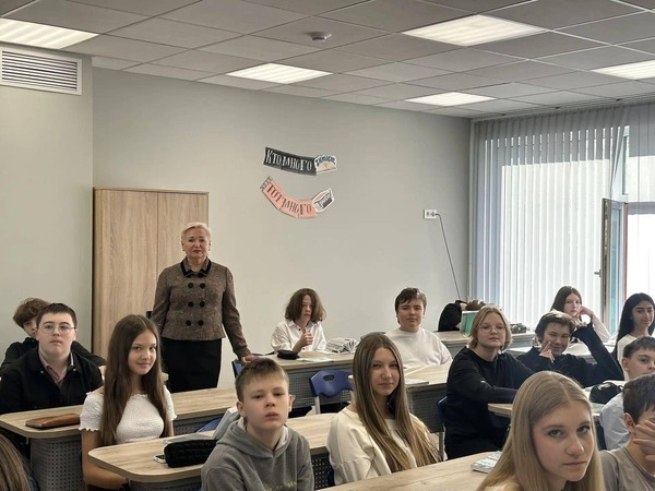 Историко-патриотический час «Профессия особого назначения»