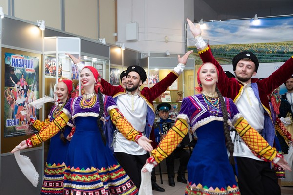 Казачий ансамбль песни и танца «Ставрополье»