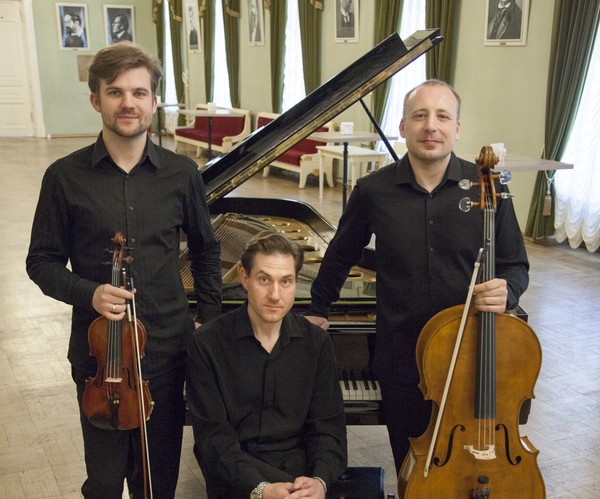 Ultimum Trio