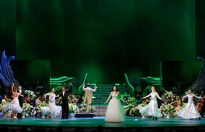 Белоснежный бал Иоганна Штрауса. Concord Orchestra