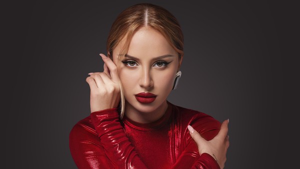 Anna Asti