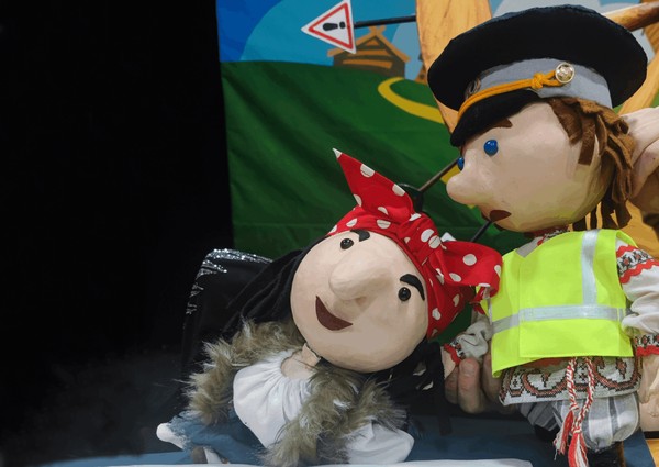 Спектакль «Правила дорожного движения в Тридевятом царстве»