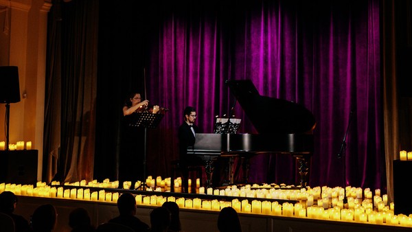 Эйнауди и Циммер: неоклассика при свечах