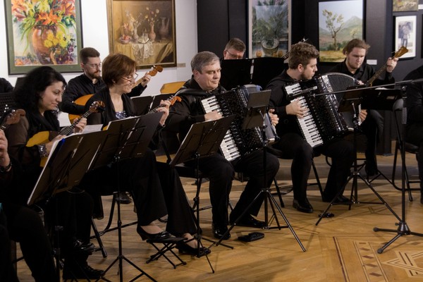 Концерт «Новогодний серпантин»