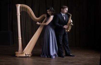 Романтический вечер при свечах с арфой, органом и саксофоном