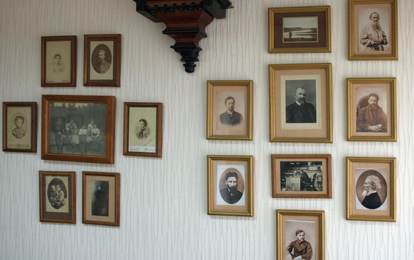 История экспоната «Фотография писателя Глеба Успенского»