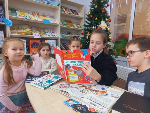 Познавательная беседа «Магия магнитов»