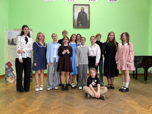 Поэтическо-музыкальный вечер «Между строк: подростковый взгляд»