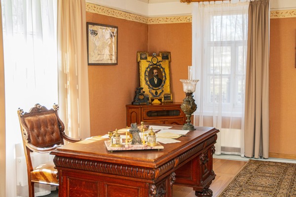 Обзорная экскурсия «Дом И. А. Милютина»