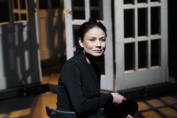 Спектакль «В лучах»