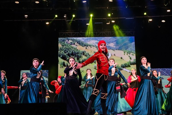 Концерт «Танцуй, Вано, танцуй!»