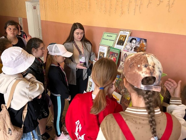 Литературный квиз «Взойду невидимо и сяду между вами, и сам заслушаюсь…»