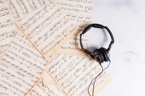 Занятие «Исполнение фортепианных пьес Арама Хачатуряна»