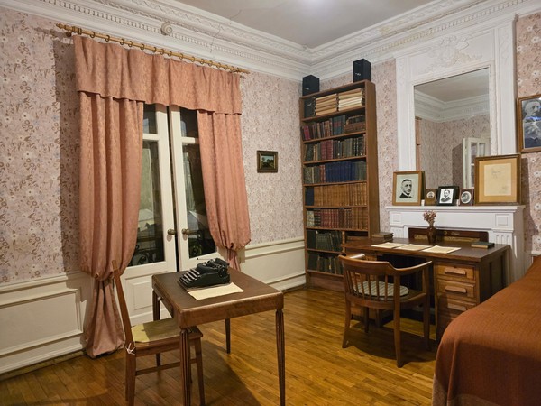 Лекция «Бунины в Париже»