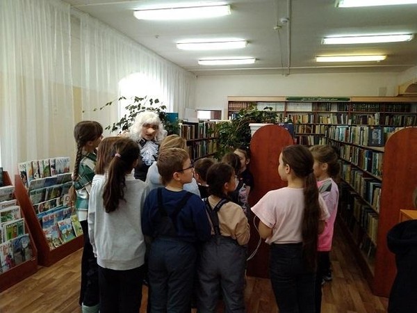 Книжный обзор «Новый гость»