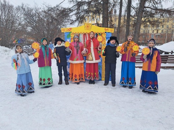 Творческая встреча с Детским фольклорным ансамблем «Матрёшечки»