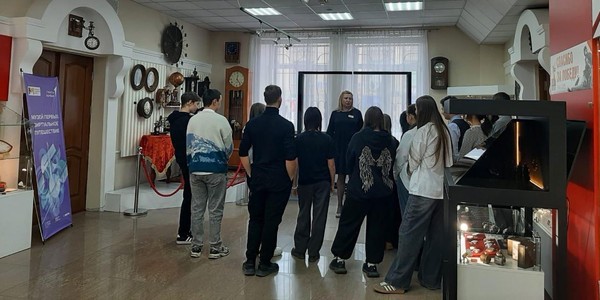 Экскурсия «У каждого времени свои часы»