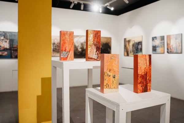 Выставка «Тектоника двух начал»