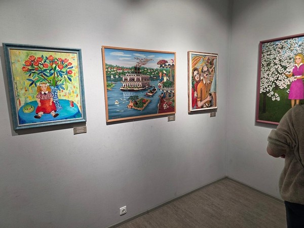 Экспозиция «Панорама отечественного наивного искусства»