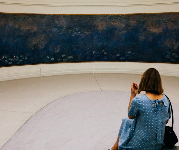 Выставка «Образы цвета»