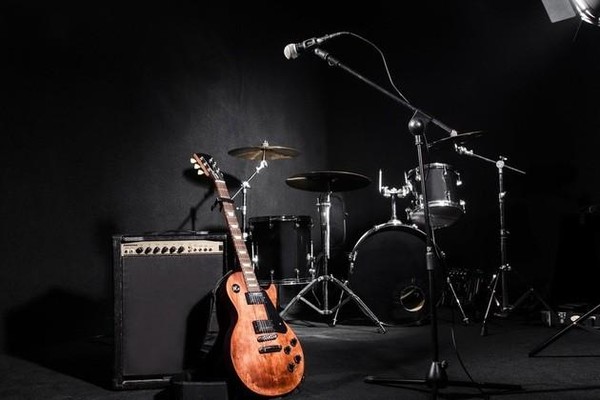 Вокально-инструментальный вечер «Гармония звуков»