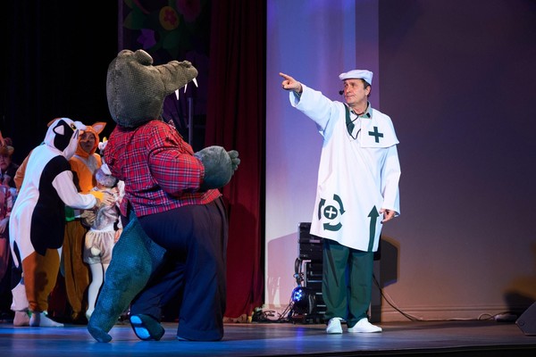 Мюзикл «Айболит против»