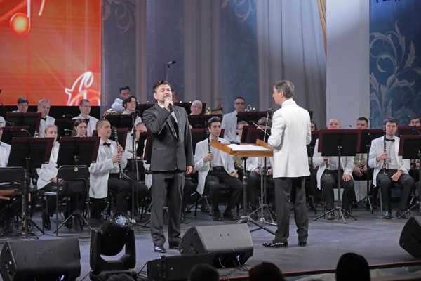 Концерт «Есть только миг»