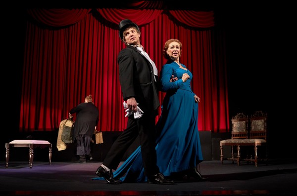 Спектакль «На всякого мудреца довольно простоты»