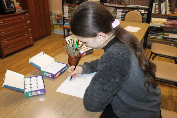 Занятие в изостудии «Акварелька» с мастер-классом по графике