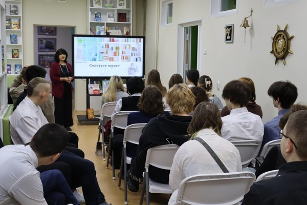 Познавательно-игровой час «Правовая азбука молодого избирателя»