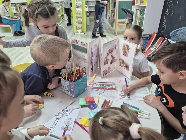 Библиознакомство «Книжки-игрушки»