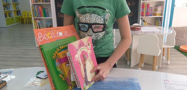 Познавательный час «Книжные сокровища Новосибирска: читаем и дарим!»