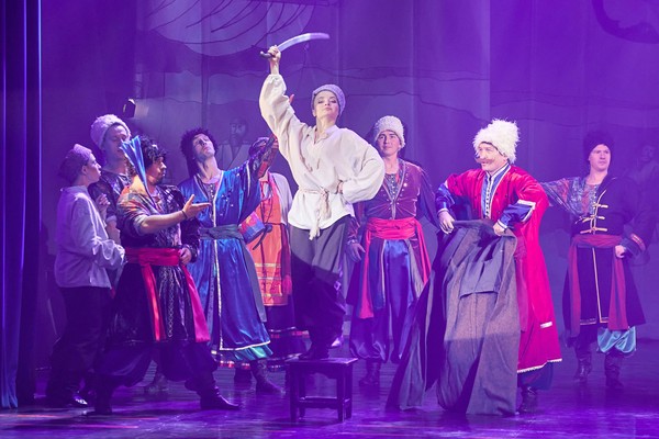 Экскурсия «Закулисье филармонии. Губернаторский театр танца «Сибирский калейдоскоп»