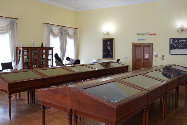 В Музее книги Национальной библиотеки Якутии откроется выставка в честь Всеволода Ионова