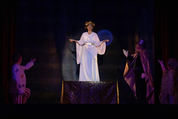 Посвящение в театральные зрители