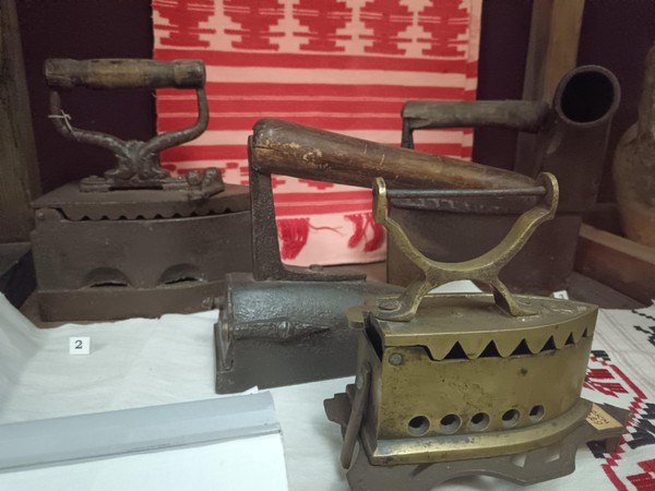 Музейный урок «День рождения утюга»