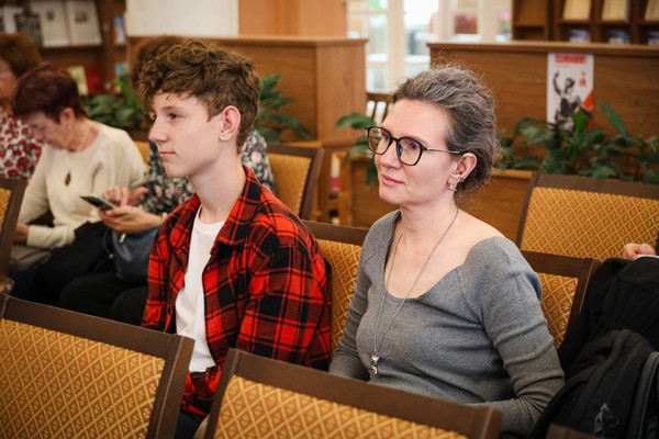 Занятие клуба «Литература без границ»