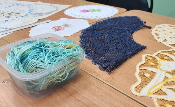 Занятие по направлению «Декоративно-прикладное творчество» для пенсионеров