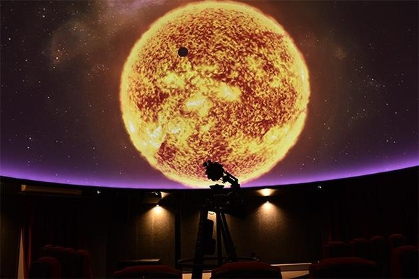 Культурно-просветительская программа «Удивительное путешествие по Солнечной системе»