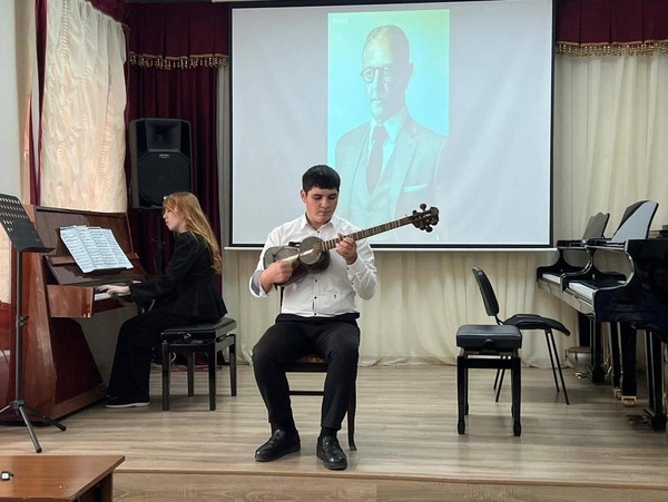 Лекция-концерт к 85-летию Магомеда Гусейнова