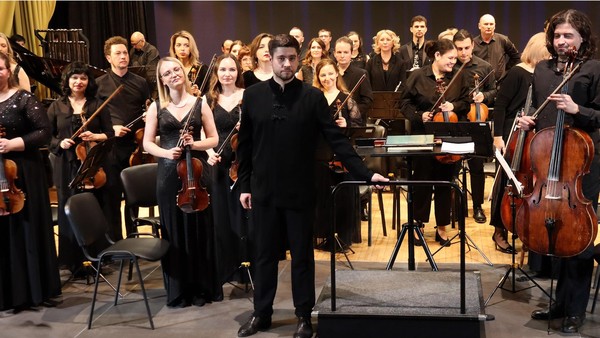 Концерт «Приглашает маэстро Михаил Мясников»