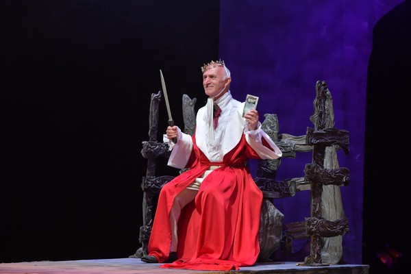 Спектакль «Голый король»