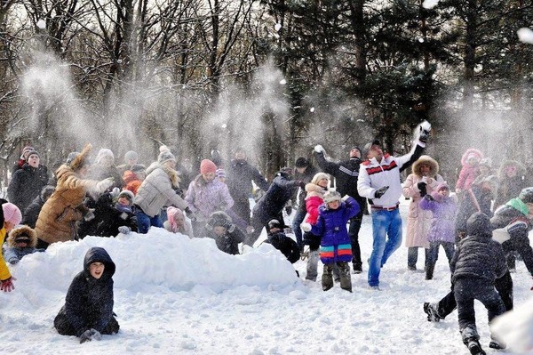 Игровая программа на открытом воздухе «Снежные баталии»