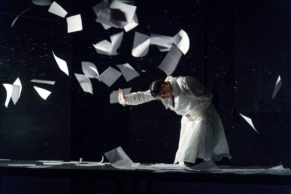 Спектакль «Шинель»