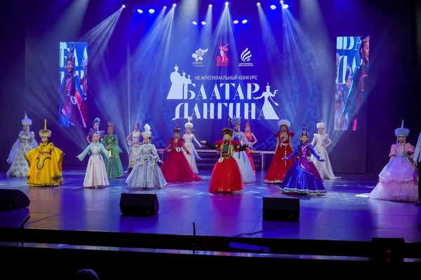 Концерт полуфиналистов межрегионального конкурса талантов «Богатырь и красавица»