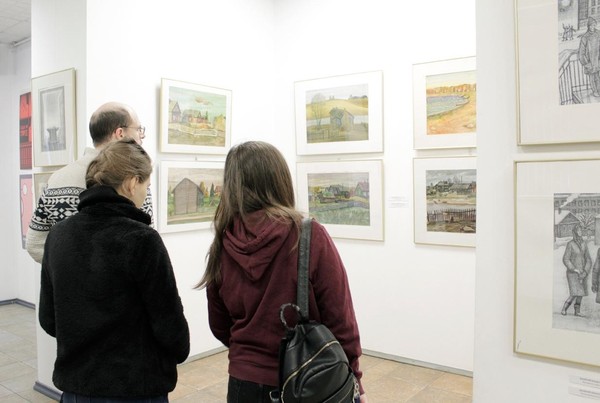 Экскурсия по выставке «Фамилия»