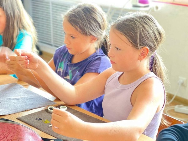 Мастер-класс кружка «Чудеса в подарок» «Птичка из шпагатной нити» народная игрушка»