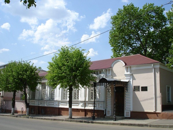 Презентация выставочного проекта Игоря Калядина «Николай Миллиоти. Избранное»