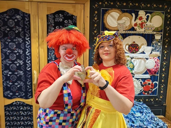 Ириска и Клёпа приглашают