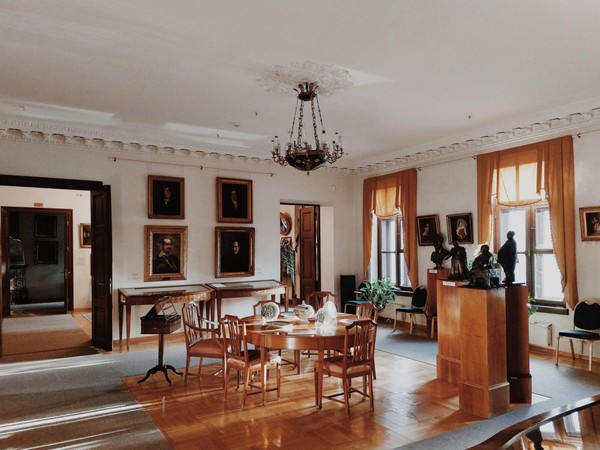 Обзорная экскурсия по Музею актеров Самойловых